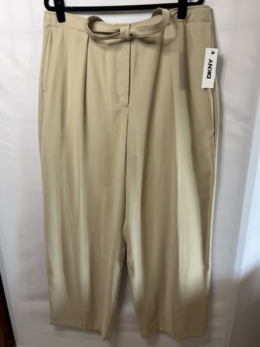 DKNY NWT Beige Wide Leg Pants Size 16 High Rise Tie Waist